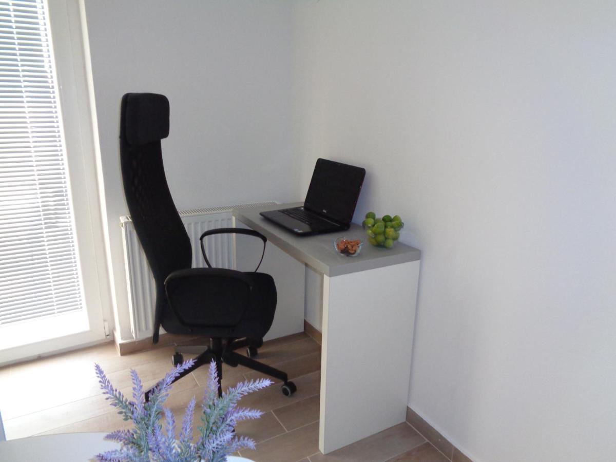 Apartments Miki 2 Novalja Kültér fotó