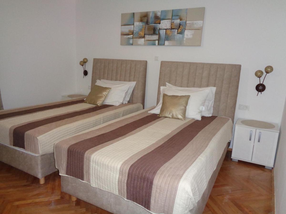 Apartments Miki 2 Novalja Kültér fotó